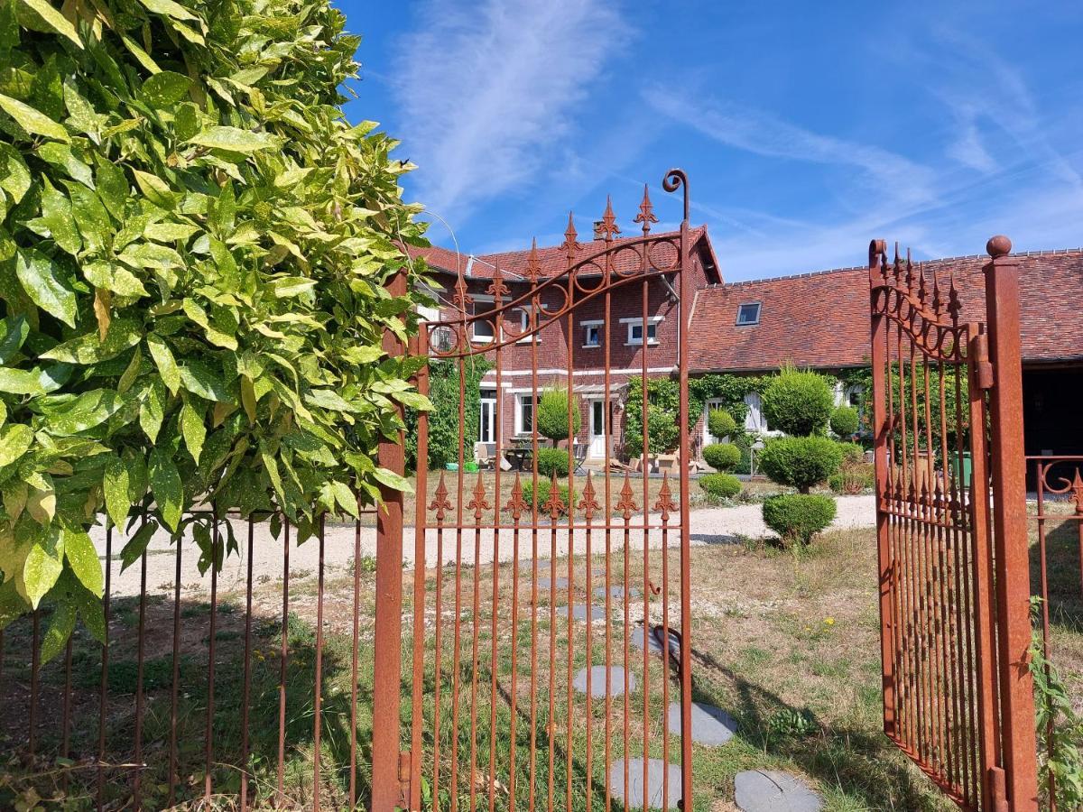 Le Paddock - Chambres Et Table D'Hotes Le Deluge Exterior photo